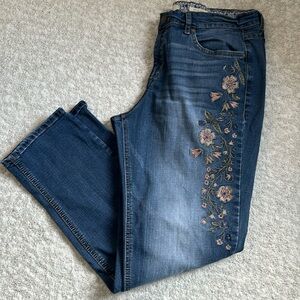 Vintage America medium wash floral embroidery jeans